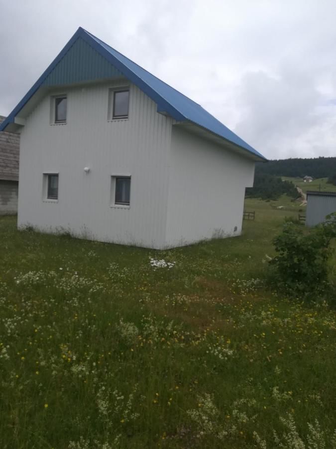 Отели типа «постель и завтрак» Kuća za odmor u prirodi Жабляк